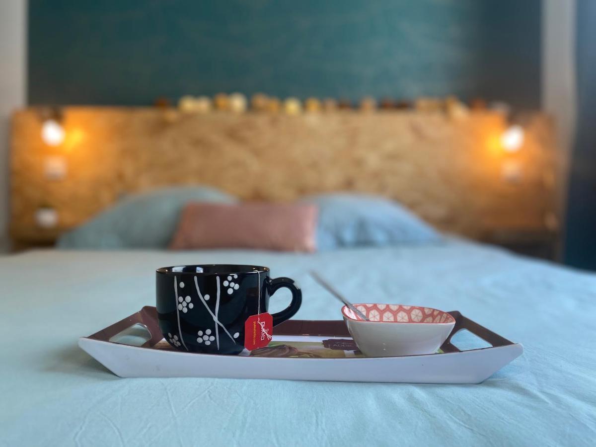 La Maison D'Angelique - Colocation Hoteliere A 150M Gare Tgv- Grande Cuisine Equipee & Salon - Fibre - Netflix 尼奥尔 外观 照片