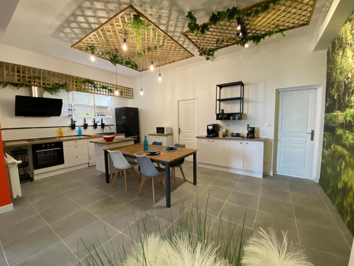 La Maison D'Angelique - Colocation Hoteliere A 150M Gare Tgv- Grande Cuisine Equipee & Salon - Fibre - Netflix 尼奥尔 外观 照片
