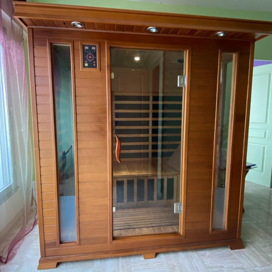 La Maison D'Angelique - Colocation Hoteliere A 150M Gare Tgv- Grande Cuisine Equipee & Salon - Fibre - Netflix 尼奥尔 外观 照片