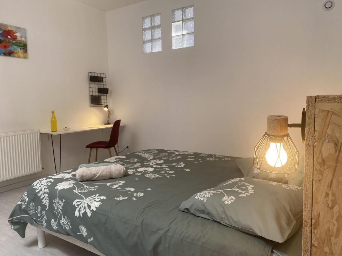 La Maison D'Angelique - Colocation Hoteliere A 150M Gare Tgv- Grande Cuisine Equipee & Salon - Fibre - Netflix 尼奥尔 外观 照片